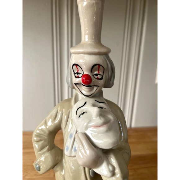 Porcelain Clown Figurine With Theatrical Masks 11" Vintage - Picture 4 of 7